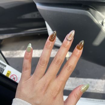 Azure Nail Spa Suite - Nail Salons Near Me - Huntington Beach, California