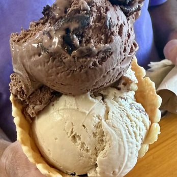 Moomers - Double scoop - Ice Cream & Frozen Yogurt Near Me - Traverse City, Michigan