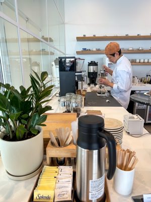 Mjomii Dessert & Coffee House by null