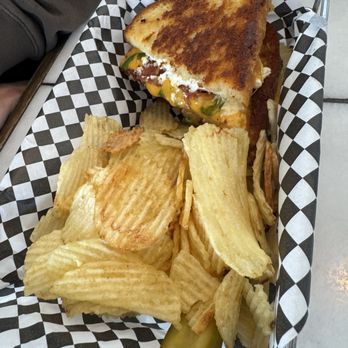 Druff's - Good Doctor - American Near Me - Springfield, Missouri