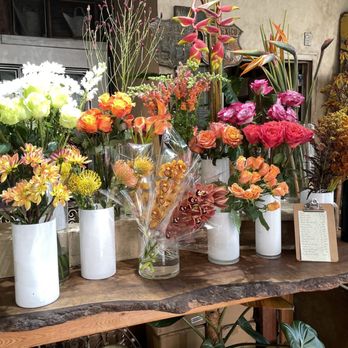 Petali Flowers - Florists Near Me - Cambridge, Massachusetts