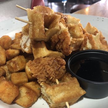 Wall St. Cantina - Chicken and waffles for brunch - Bars Near Me - Orlando, Florida Wall St. Cantina - Chicken and waffles for brunch - Bars Near Me - Orlando, Florida