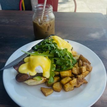 Americana - Eggs Benedict bacon and avocado and the best potatoes! - American Near Me - Santa Rosa, California