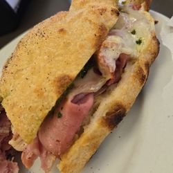 De Luca's Specialty Food Store