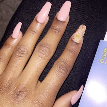 Nails Art & Spa - Nail Salons Near Me - Pittsburg, California