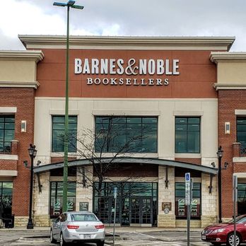 Barnes & Noble - Storefront from Parking Lot for Barnes and Noble Polaris - Bookstores Near Me - Columbus, Ohio