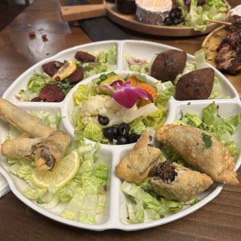 Kanoon Smoked Meat & Steakhouse - Steakhouses Near Me - Fishers, Indiana