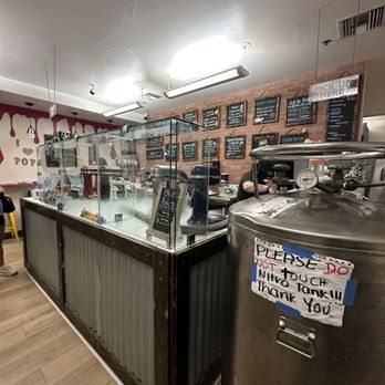 Nitroinfusions - Inside the shop - Ice Cream & Frozen Yogurt Near Me - La Quinta, California