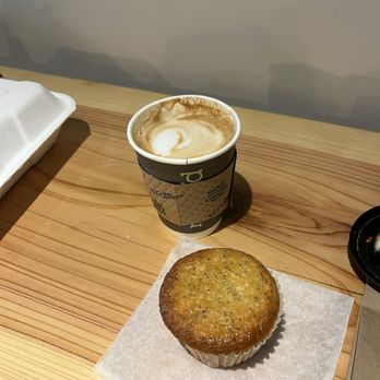 Roast'd Coffee - Latte and lemon poppyseed muffin - Coffee & Tea Near Me - Montclair, New Jersey