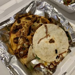 Queso Tacos