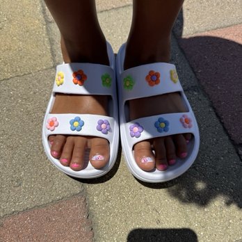 Miss Queenie Nails & Spa - Kids pedicure polish w/ design - no gel :) - Nail Salons Near Me - Chino, California Miss Queenie Nails & Spa - Kids pedicure polish w/ design - no gel :) - Nail Salons Near Me - Chino, California