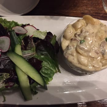 The Oak Barrel - Duck Confit Mac and Cheese - Brasseries Near Me - Valley View, Ohio The Oak Barrel - Duck Confit Mac and Cheese - Brasseries Near Me - Valley View, Ohio