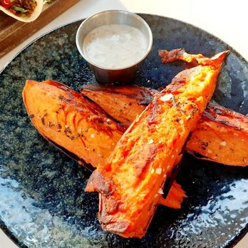 Christopher's Kitchen - Roasted Sweet Potatoes with Truffle Aioli Dipping Sauce - Vegan Near Me - Palm Beach Gardens, Florida