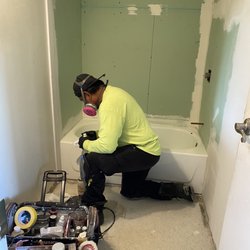 Porcelain Refinishers - Tub repair
