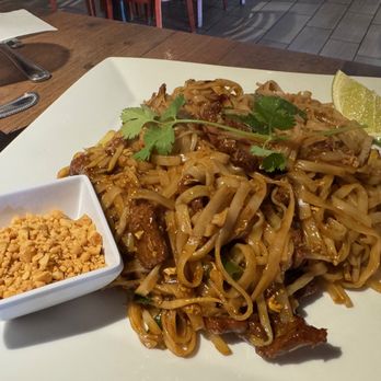 Evie’s Vietnamese Kitchen - Vietnamese Near Me - Menomonee Falls, Wisconsin Evie’s Vietnamese Kitchen - Vietnamese Near Me - Menomonee Falls, Wisconsin