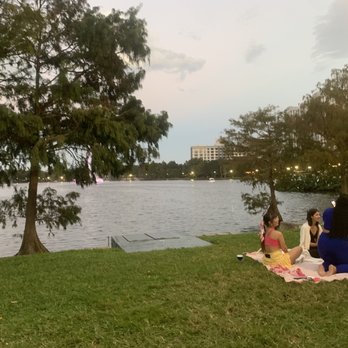 Lake Eola Park - Parks Near Me - Orlando, Florida