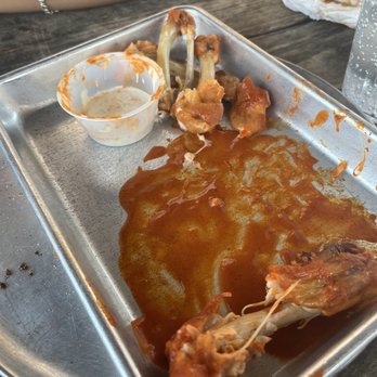 Neighbor's Kitchen & Yard - Pizza Near Me - Bastrop, Texas
