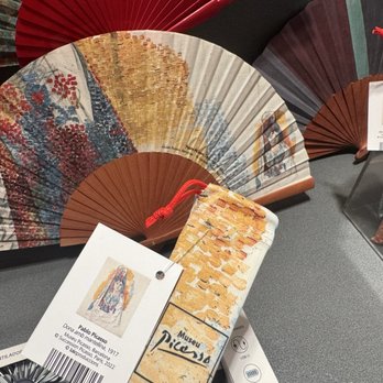 Museu Picasso - Gift shop item - Museums Near Me - Barcelona, B Museu Picasso - Gift shop item - Museums Near Me - Barcelona, B