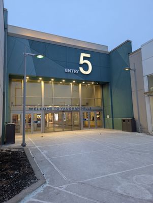 Vaughan Mills by null