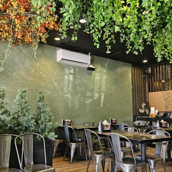 Kingchops Irvine - Inside seating - Taiwanese Near Me - Irvine, California