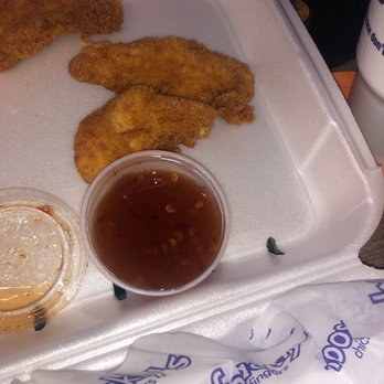 Foosackly's - Half size tender counting as one? Wow. - Fast Food Near Me - Mobile, Alabama
