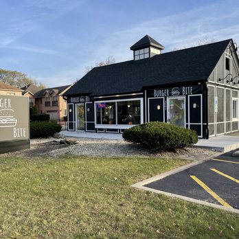 Burger Bite - Exterior - American Near Me - Lincolnwood, Illinois