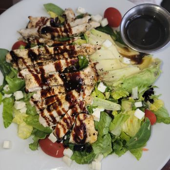 Castroville Cafe - Grilled chicken salad - Cafes Near Me - Castroville, Texas