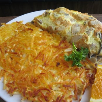 Beach Break Cafe - Mushroom Omlet - Breakfast & Brunch Near Me - Oceanside, California Beach Break Cafe - Mushroom Omlet - Breakfast & Brunch Near Me - Oceanside, California