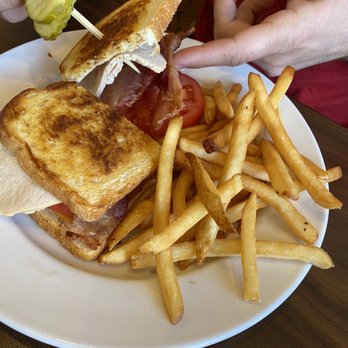 Bob Evans - Slow roasted turkey sandwich - Breakfast & Brunch Near Me - Camden, Delaware