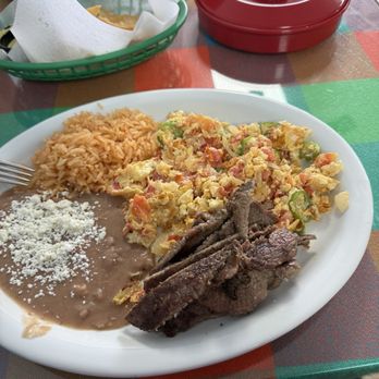 Super Torta - Huecos Huevos a la Mexicana con carne. - Mexican Near Me - Anaheim, California Super Torta - Huecos Huevos a la Mexicana con carne. - Mexican Near Me - Anaheim, California