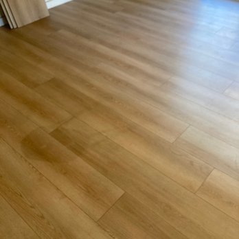 Wine Country Flooring - a hardwood floor in a living room - Flooring Near Me - Cloverdale, California Wine Country Flooring - a hardwood floor in a living room - Flooring Near Me - Cloverdale, California