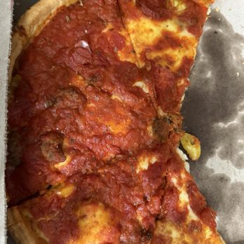 Rosati's Pizza - 14" Chicago Style - pepperoni. Sausage. Extra banana peppers. There's maybe 2 pieces of banana peppers. - Pizza Near Me - Jacksonville, Florida
