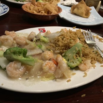 Five Happiness - Fried rice with vegetables - Chinese Near Me - New Orleans, Louisiana Five Happiness - Fried rice with vegetables - Chinese Near Me - New Orleans, Louisiana