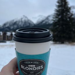 Delicious S'mores Latte + snow covered mountains = Joy!