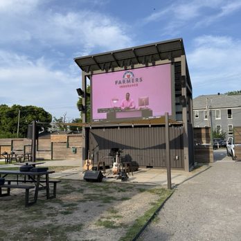 Southern Tail Brewing - Cocktail Bars Near Me - Little Rock, Arkansas Southern Tail Brewing - Cocktail Bars Near Me - Little Rock, Arkansas