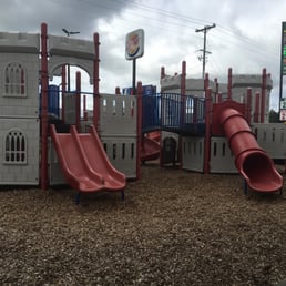 Nice playground for pit stops to and from the coast!