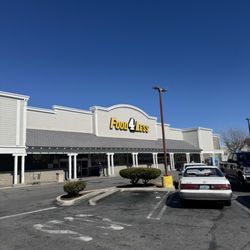 Food4Less - View from  the parking lot