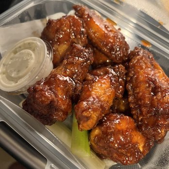 MadMacs - Signature Fried Wings - New American Near Me - Newark, Delaware