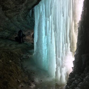 Minnehaha Park - Frozen waterfall from the behind. - Parks Near Me - Minneapolis, Minnesota Minnehaha Park - Frozen waterfall from the behind. - Parks Near Me - Minneapolis, Minnesota