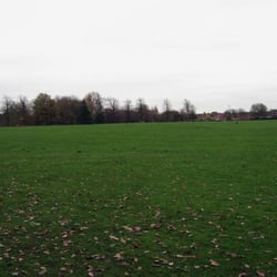 Vassell's Park - One of Vassell's big fields, to the left of the car park as you enter