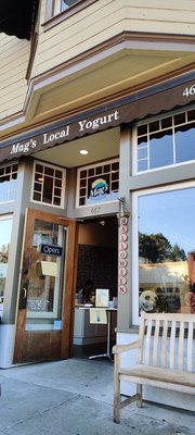 Mag's Local Yogurt by null