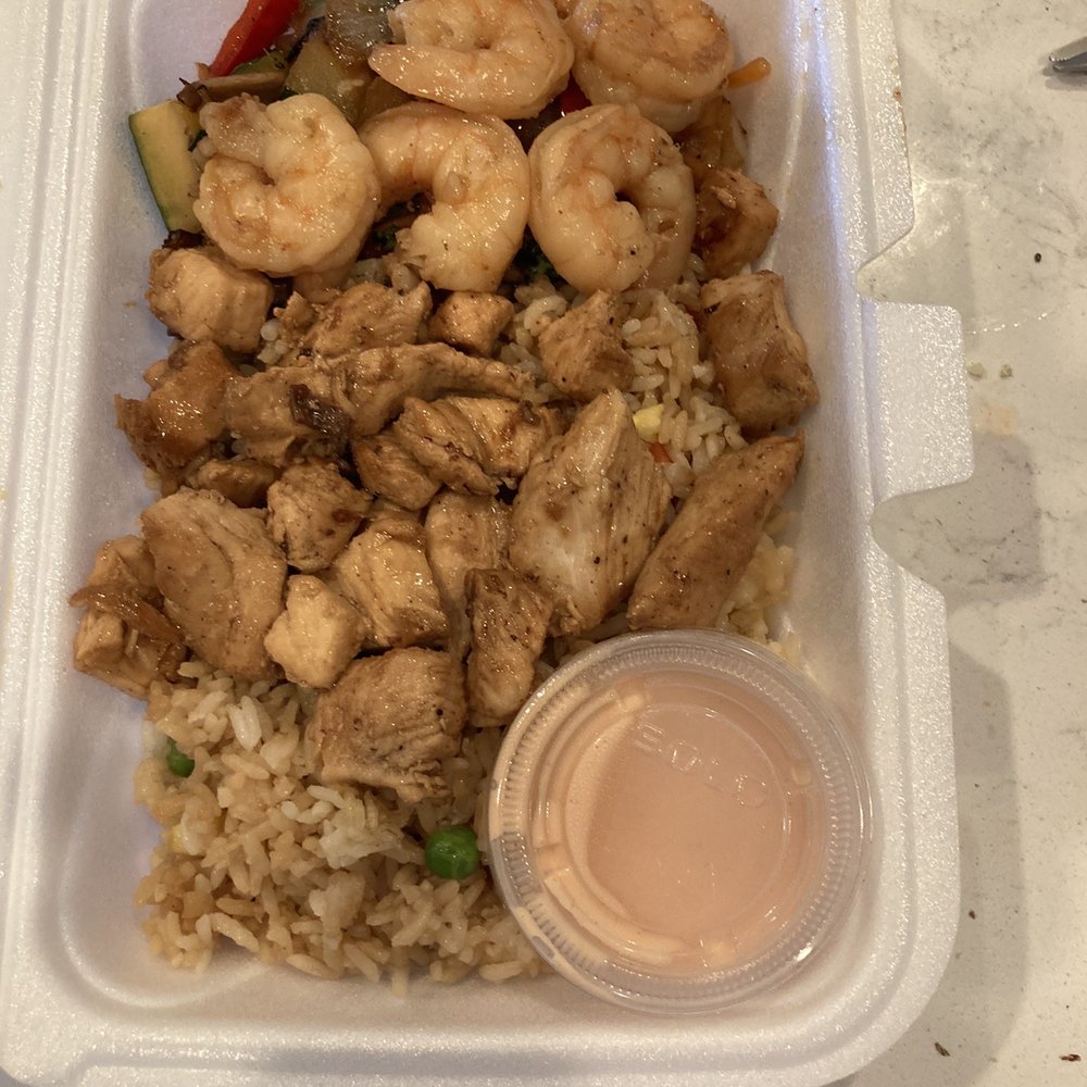 Hibachi Lou - Shrimp and chicken hibachi - Food Trucks Near Me