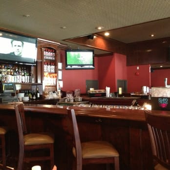 Kelseys Original Roadhouse - the bar area - Canadian (New) Near Me - Tillsonburg, Ontario Kelseys Original Roadhouse - the bar area - Canadian (New) Near Me - Tillsonburg, Ontario