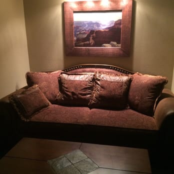 Seven Mile Lodge - Couch in room - Hotels Near Me - Grand Canyon, Arizona Seven Mile Lodge - Couch in room - Hotels Near Me - Grand Canyon, Arizona