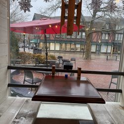 Empire Tea and Coffee - Nice view of Bellevue Ave
