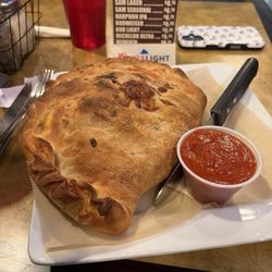 Family Pizza Restaurant - Calzone Special Calzone