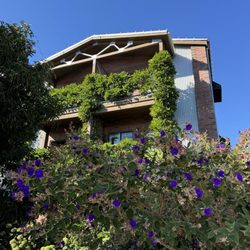 Napa River Inn - View up to our balcony of room