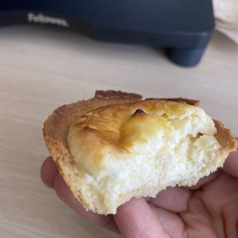 85°C Bakery Cafe-Concord - Hokkaido cheese tart - Bakeries Near Me - Concord, California 85°C Bakery Cafe-Concord - Hokkaido cheese tart - Bakeries Near Me - Concord, California