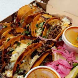 Tiagos Tacos - Birria Quesa Box