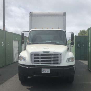 Affordable Self Storage - Easy loading of your items by having the property even access with bigger trucks - Self Storage Near Me - San Francisco, California
